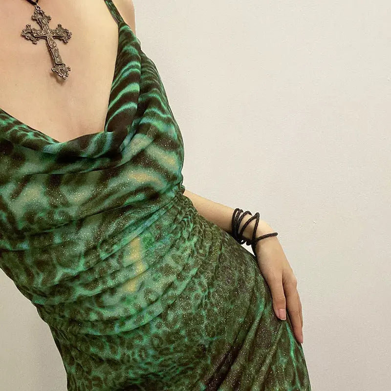 Guest Post: Building a Capsule Wardrobe on Any Budget - Plush Fashion Shop