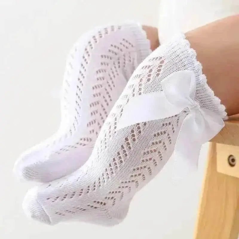 Baby Girls Long Bow Socks - Stylish and Comfortable Footwear for Little Fashionistas.