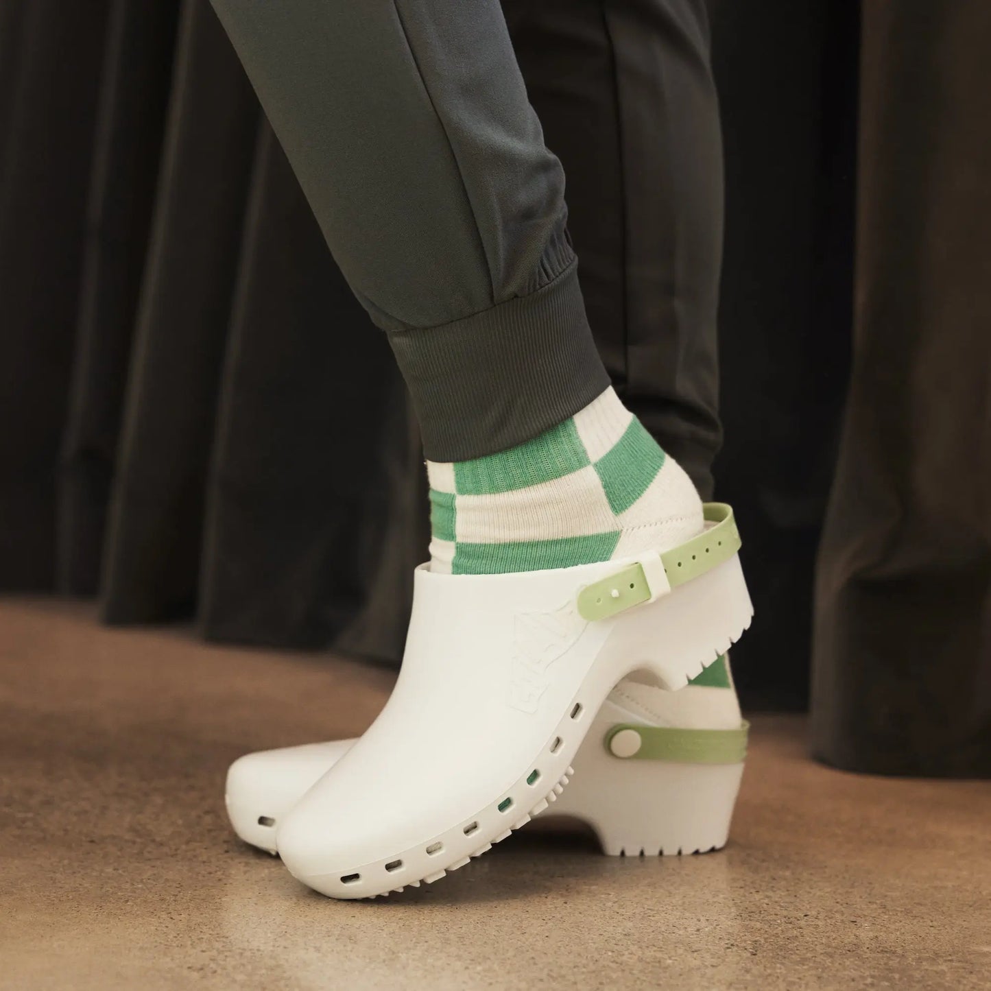 Calzuro Classic Without Holes White Plush Fashion Hub