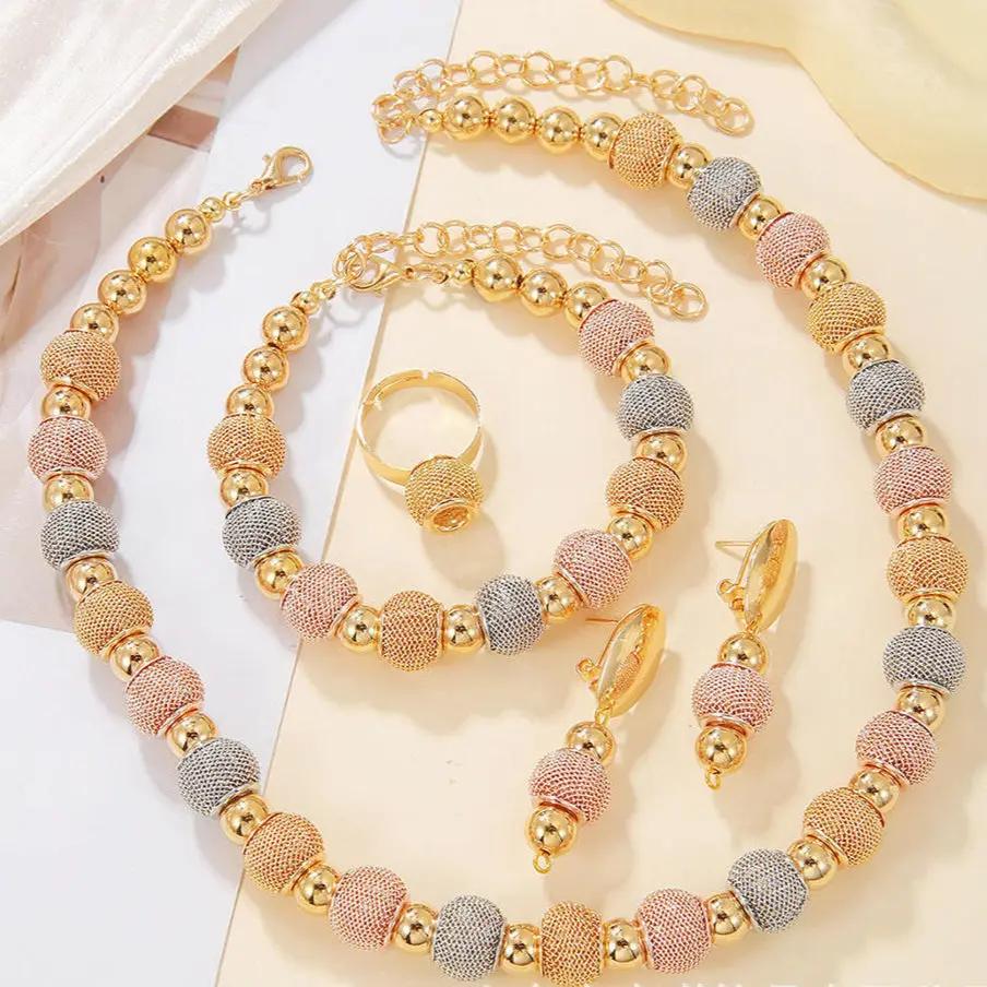 Fashion Contrast Large Round Bead Necklace Set.