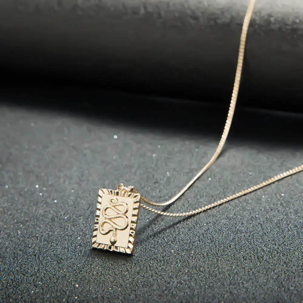 Fashion snake pendant necklace for female Plush Fashion Hub