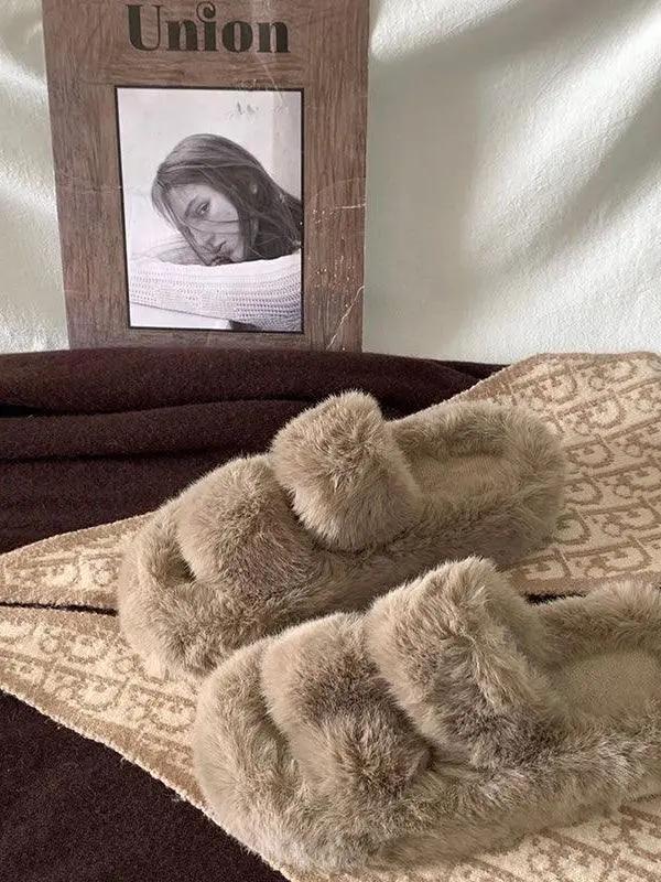 Furry Platform Slippers PAINEVIDA