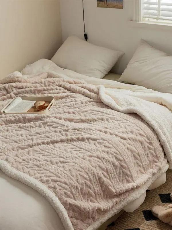 Simple Solid Color Double Layer Thickened Lamb Fleece Blanket PAINEVIDA