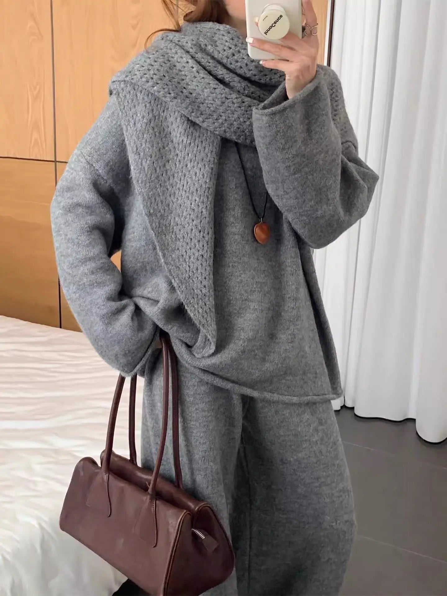 Three-Piece Set: Knitted Sweater + Openwork Shawl + Casual Trousers PAINEVIDA 59.99