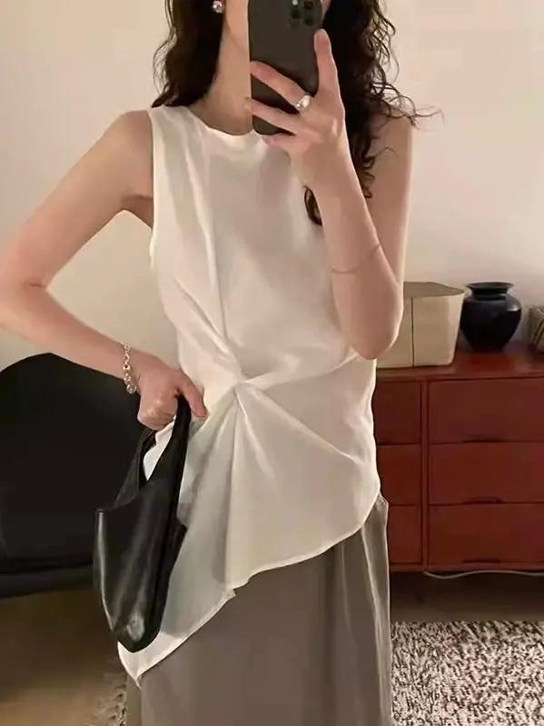 Twisted Sleeveless Cropped Top Plush Fashion Hub